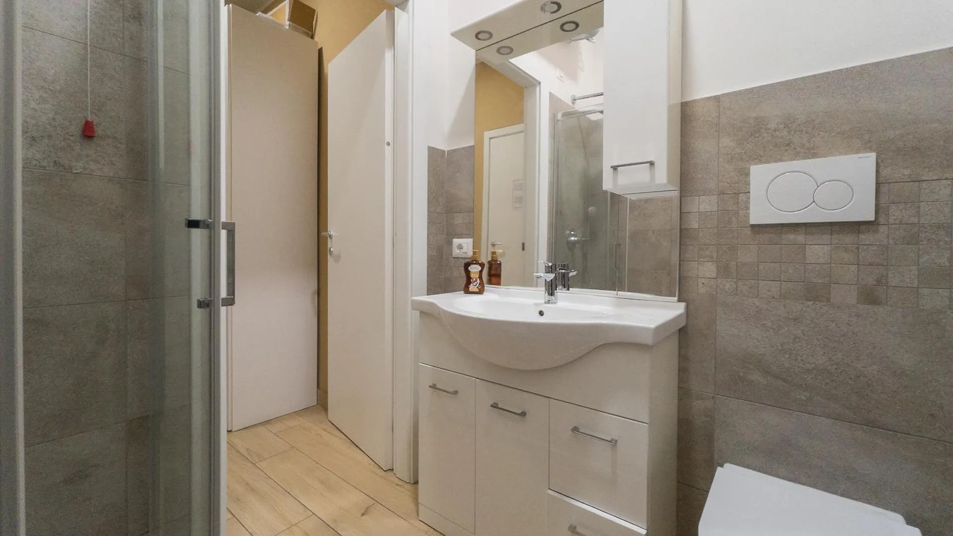 Smart Flat Portello Mediolan